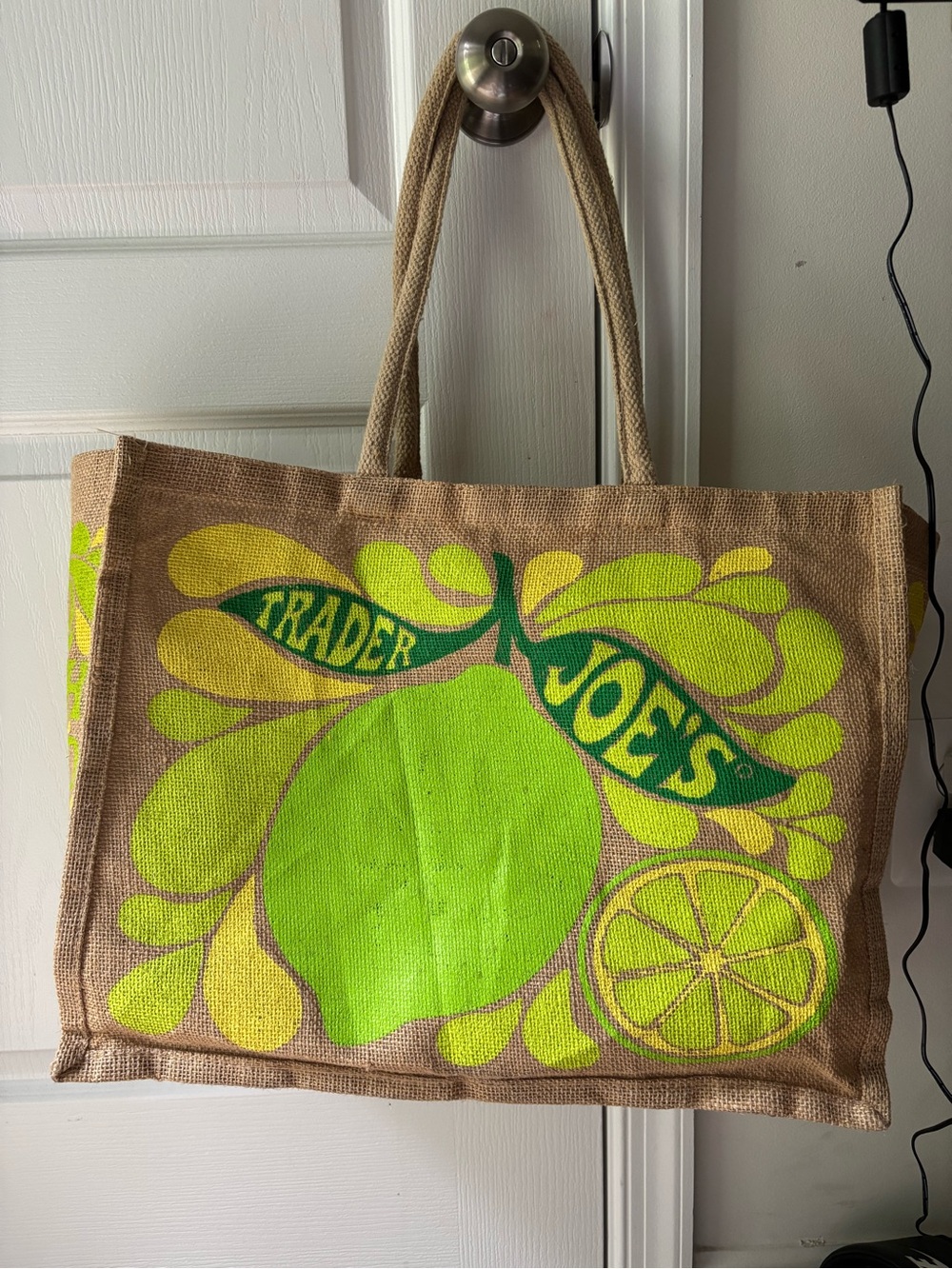 Trader Joe's Lime Graphic Jute Tote Bag in Bright Green